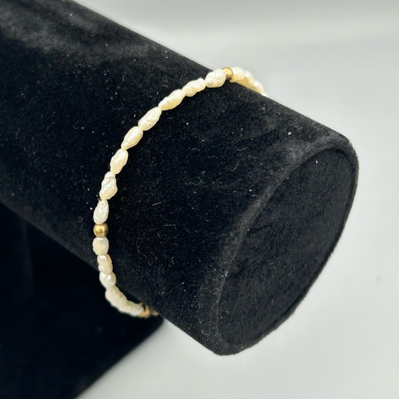 Freshwater Pearl Bracelet Dainty Minimalist 14K Marked Lobster Clasp - Picture 9 of 9